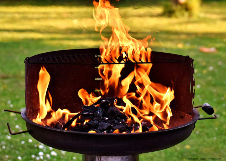 Grillunfälle vermeiden: Sicheres Grillen im Garten